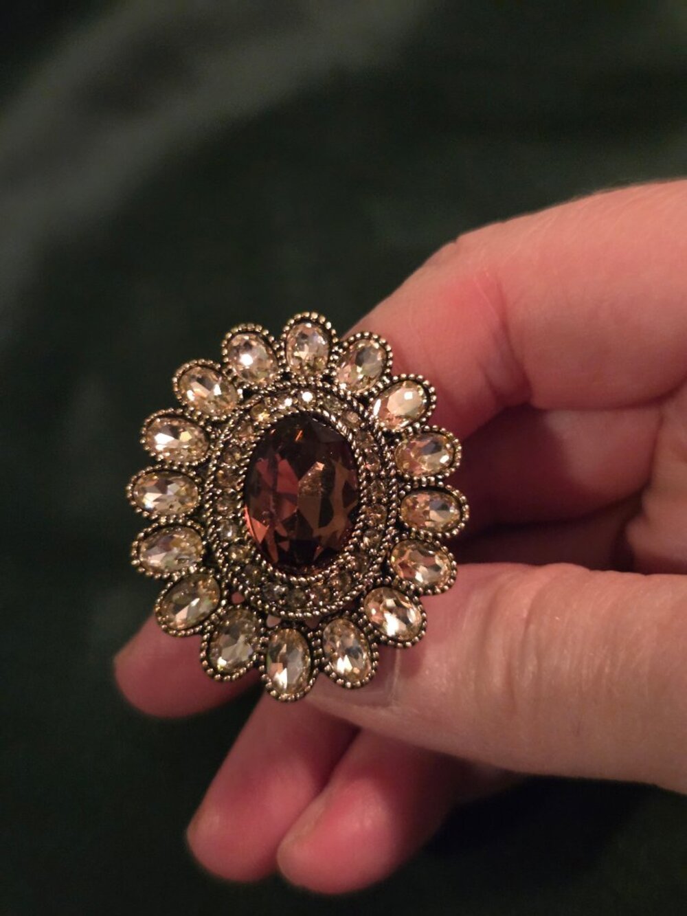 Stunning Heidi Daus cocktail ring, size 7 - Picture 3 of 12